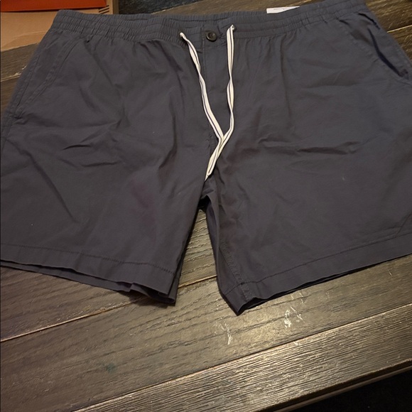 St. John's Bay Men's Dark Gray Athletic Shorts - Picture 3 of 7